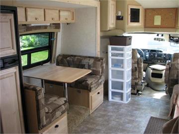 04 Dinette